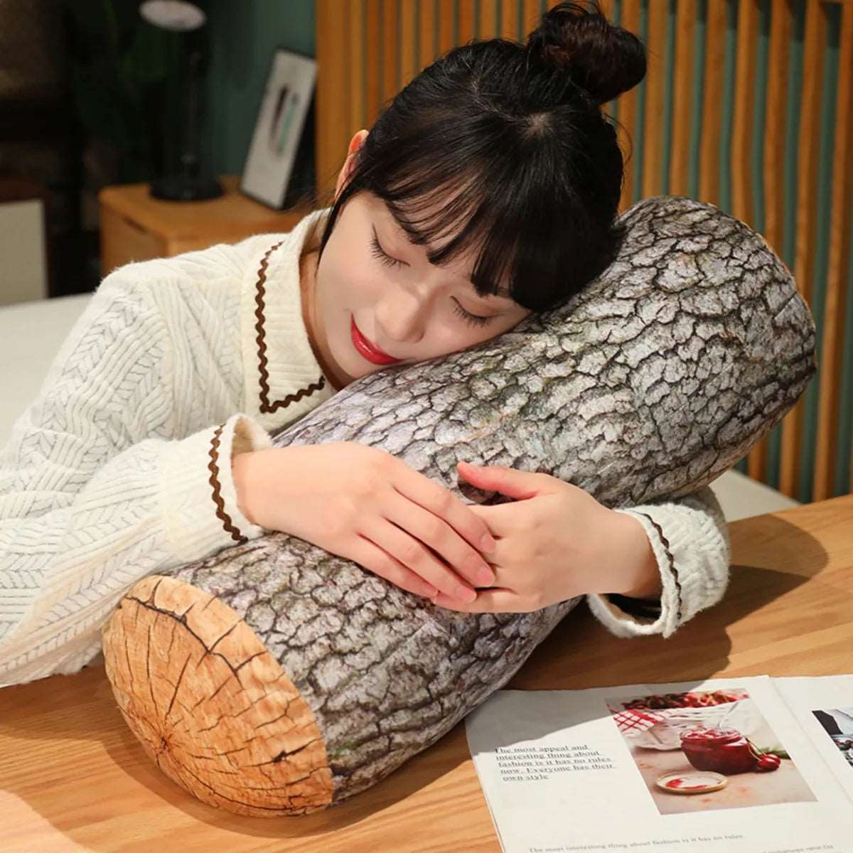 Decorative round pillows, 3D digitally printed simulated wood segment plush toys.